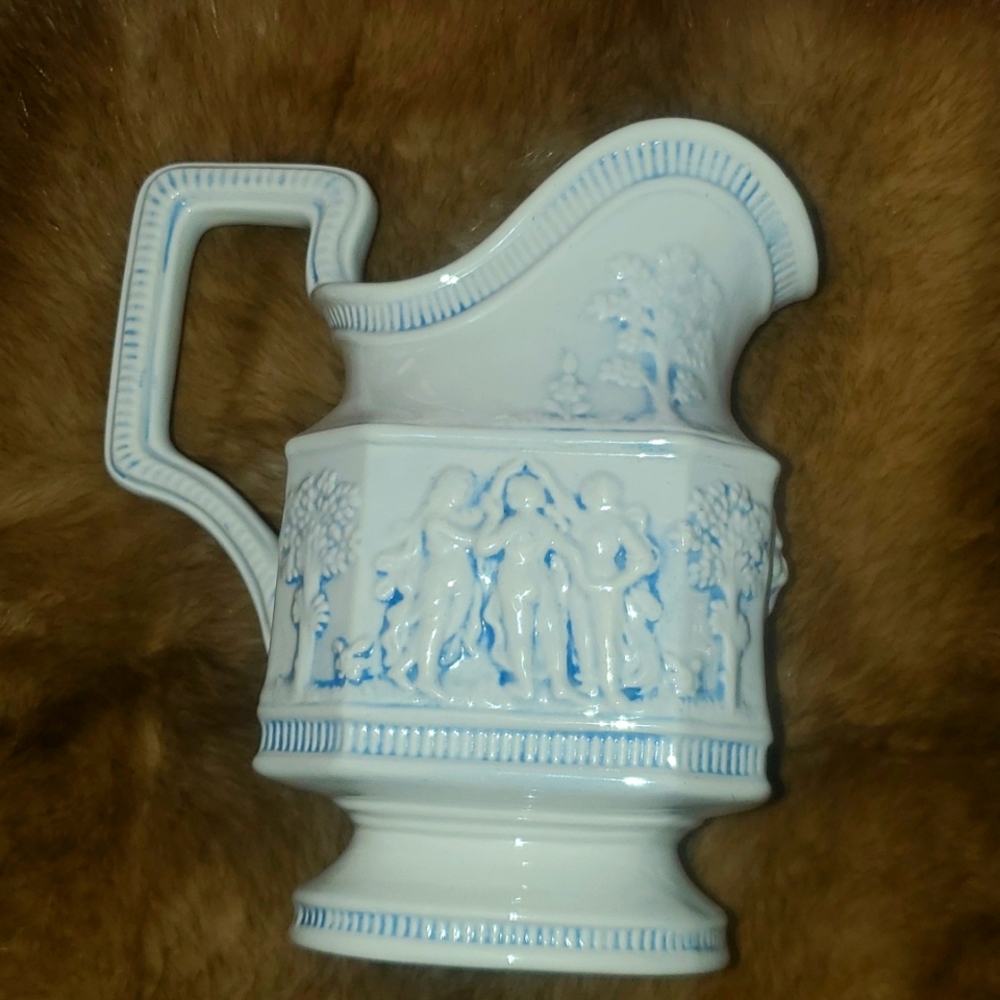 Vintage Arnels Pottery Ceramic  Vase Or Pitcher Roman Greek White Blue